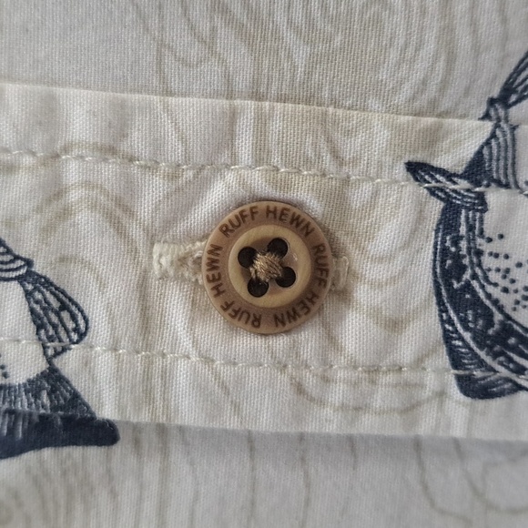 Ruff Hewn Men's White Navy Short Sleeve Fish Print Button Up Cotton Blend Shirt - Picture 7 of 10